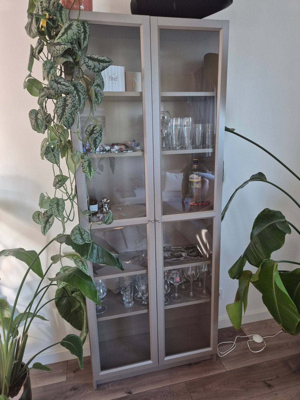 IKEA Vitrinekast - 3 jaar oud, direct af te halen, Ophalen, 50 tot 100 cm, 150 tot 200 cm, 25 tot 50 cm
