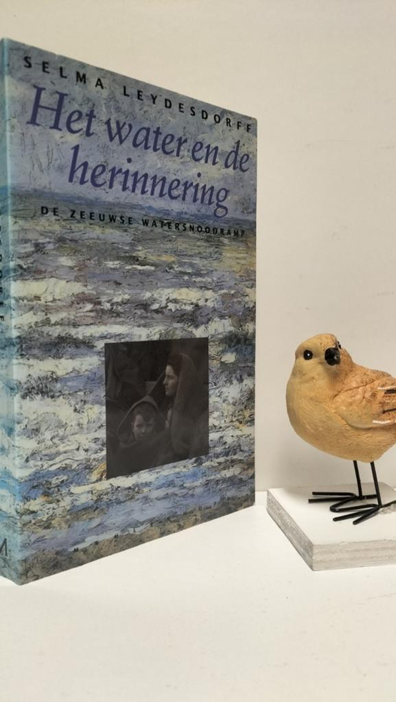 Leydesdorff, Selma; Het water en de herinnering, Ophalen of Verzenden, Gelezen