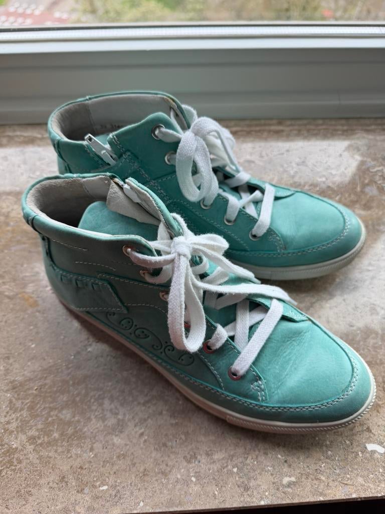 Turquoise gympen, leer, maat 39, Twins, Ophalen of Verzenden, Zo goed als nieuw, Blauw, Sneakers of Gympen