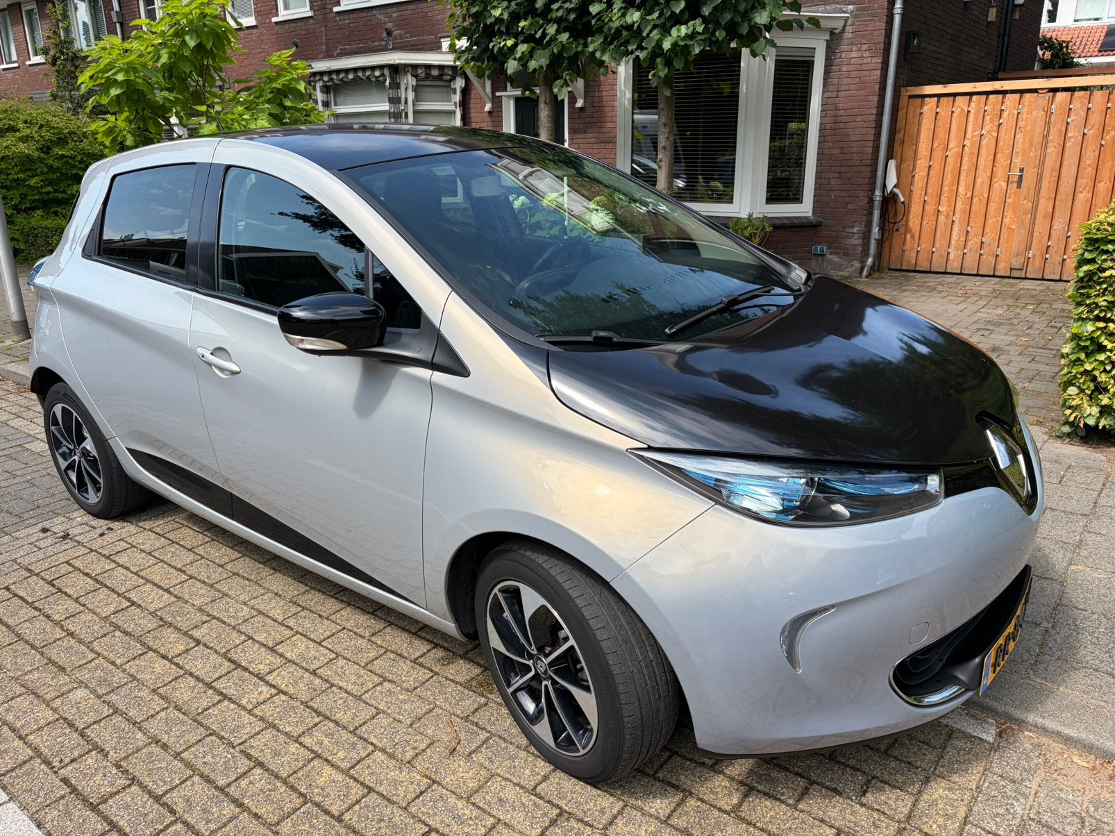 Renault ZOE R90 92pk (batterijhuur) 2018 Grijs/zwart, Stof, Zwart, 58 pk, 135 min