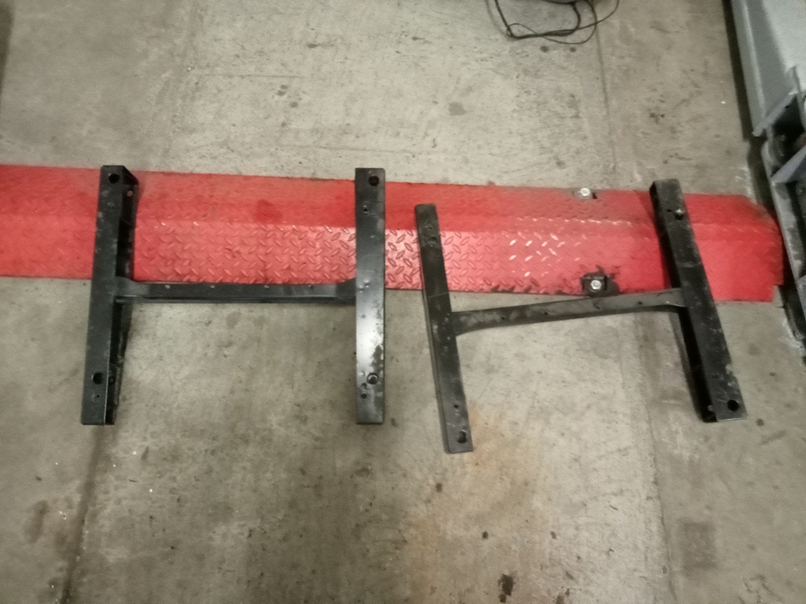 VW caddy stoel frame links rechts origineel zetel onderstel, Auto-onderdelen, Ophalen, Gebruikt, Volkswagen