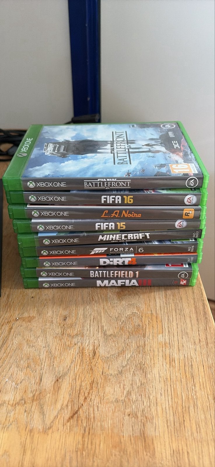 Xbox One X 1TB Cyberpunk Editie + 1TB HDD + Games, Spelcomputers en Games, Ophalen of Verzenden, 1 TB, Met 1 controller, Xbox One X