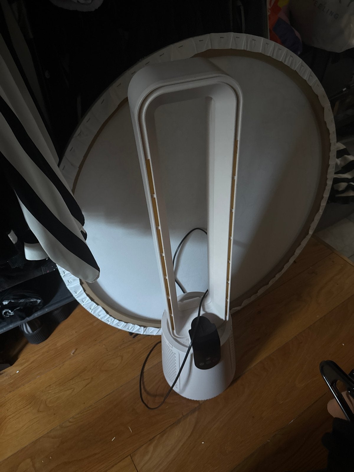 Broken hema fan, for scrap parts or refurbish, Witgoed en Apparatuur, Ophalen, Ventilator met afstandsbediening, Niet werkend