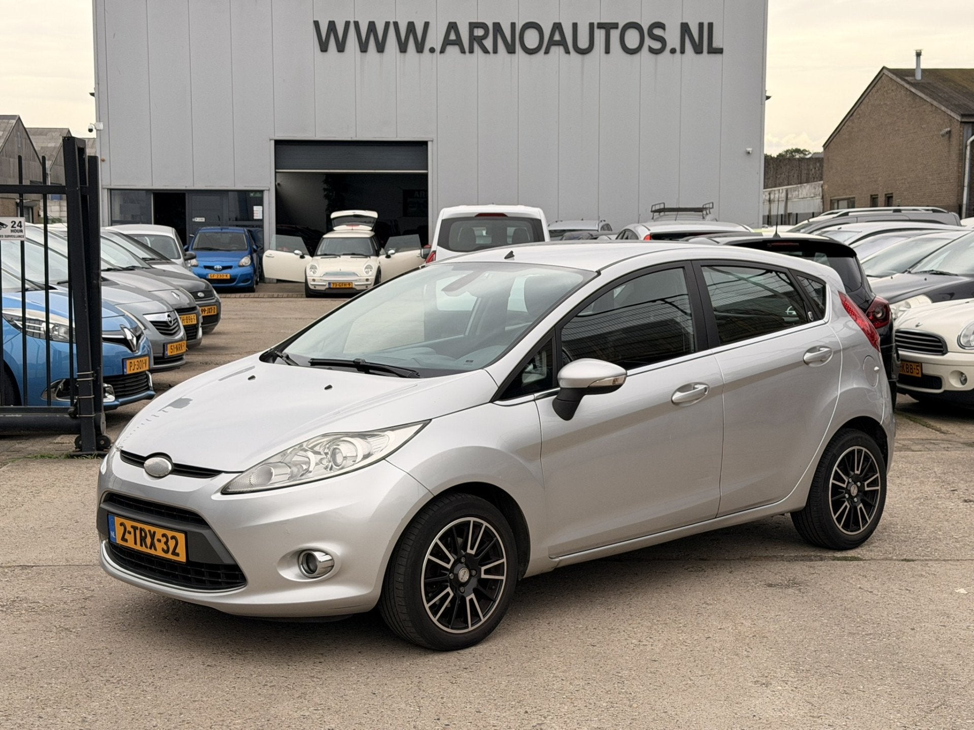 Ford Fiesta 1.25 Limited 5-DEURS, AIRCO, APK TOT 29-06-27, S, Auto's, Voorwielaandrijving, Stof, 1242 cc, 4 cilinders