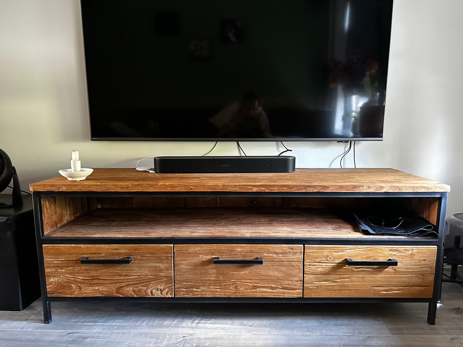 Nu voor 75 euro! TV-meubel Romaro 150cm, Ophalen, 100 tot 150 cm, Teakhout, Zo goed als nieuw