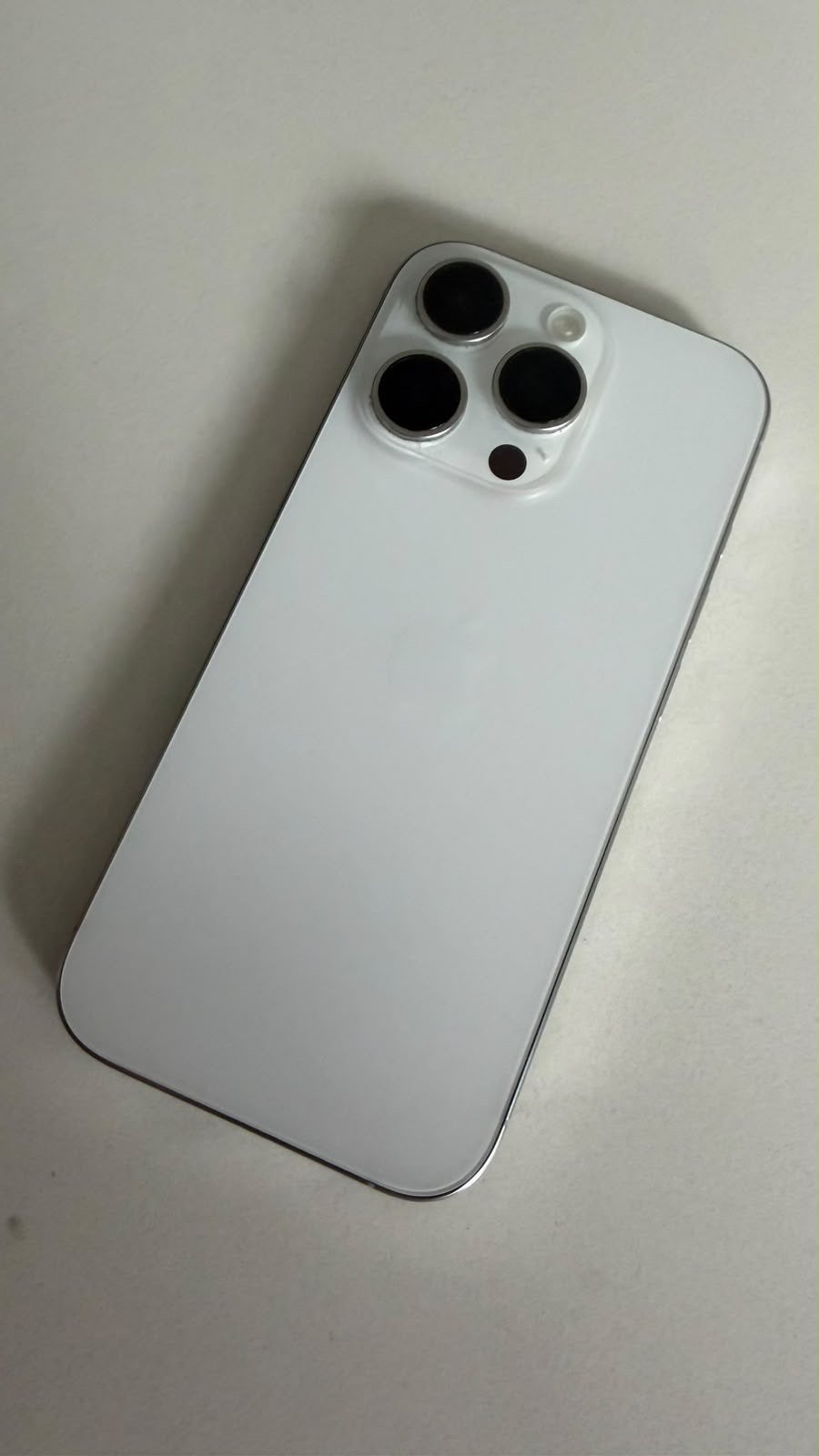 Iphone 16 pro, Telecommunicatie, Wit, Zo goed als nieuw, Ophalen, 256 GB