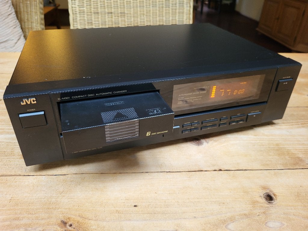 Uitstekende JVC CD-speler met handige wisselaar, Ophalen, Zo goed als nieuw, JVC, Wisselaar