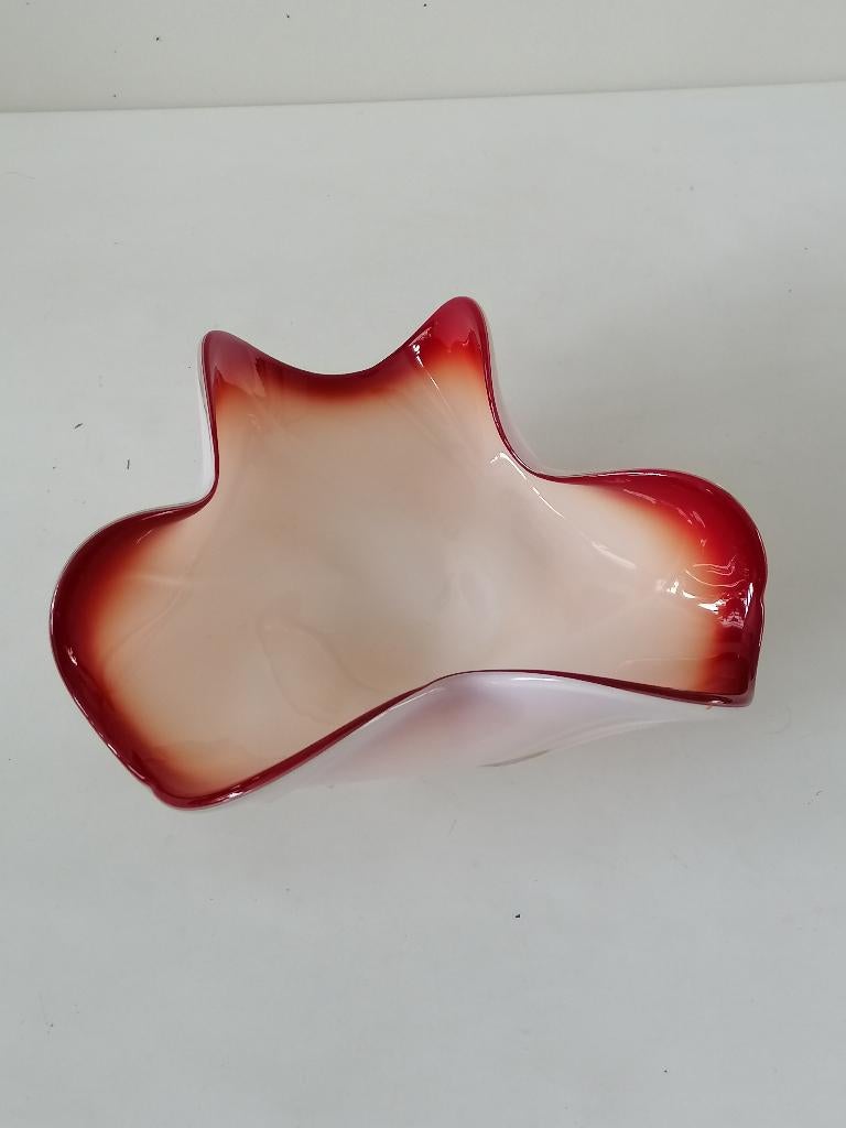 Italiaanse Murano glazen sierschaal wit met rood izgst, Ophalen of Verzenden