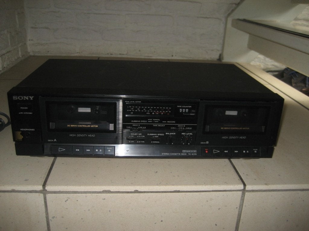 Sony dolby system double cassette deck, Audio, Tv en Foto, Cassettedecks, Ophalen of Verzenden, Dubbel, Sony