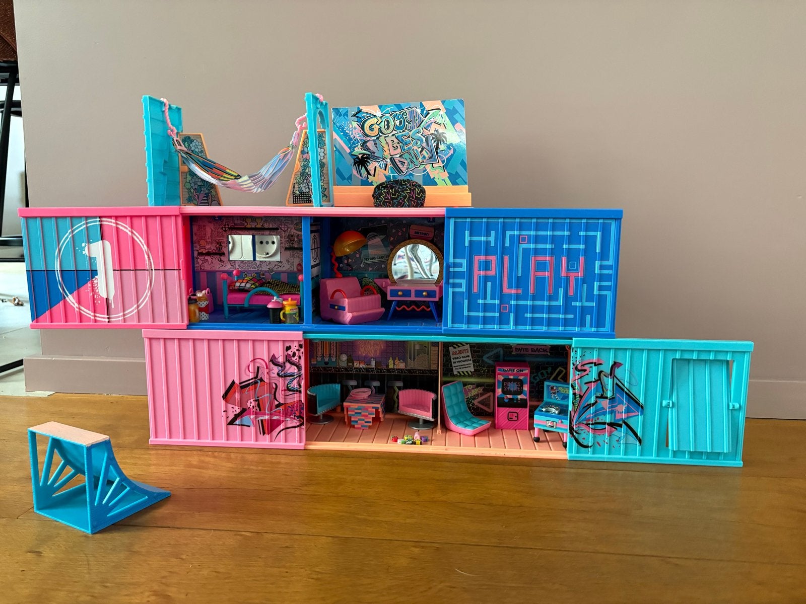 LOL Surprise OMG House of Surprises Speelset, Ophalen, Zo goed als nieuw, Meisje
