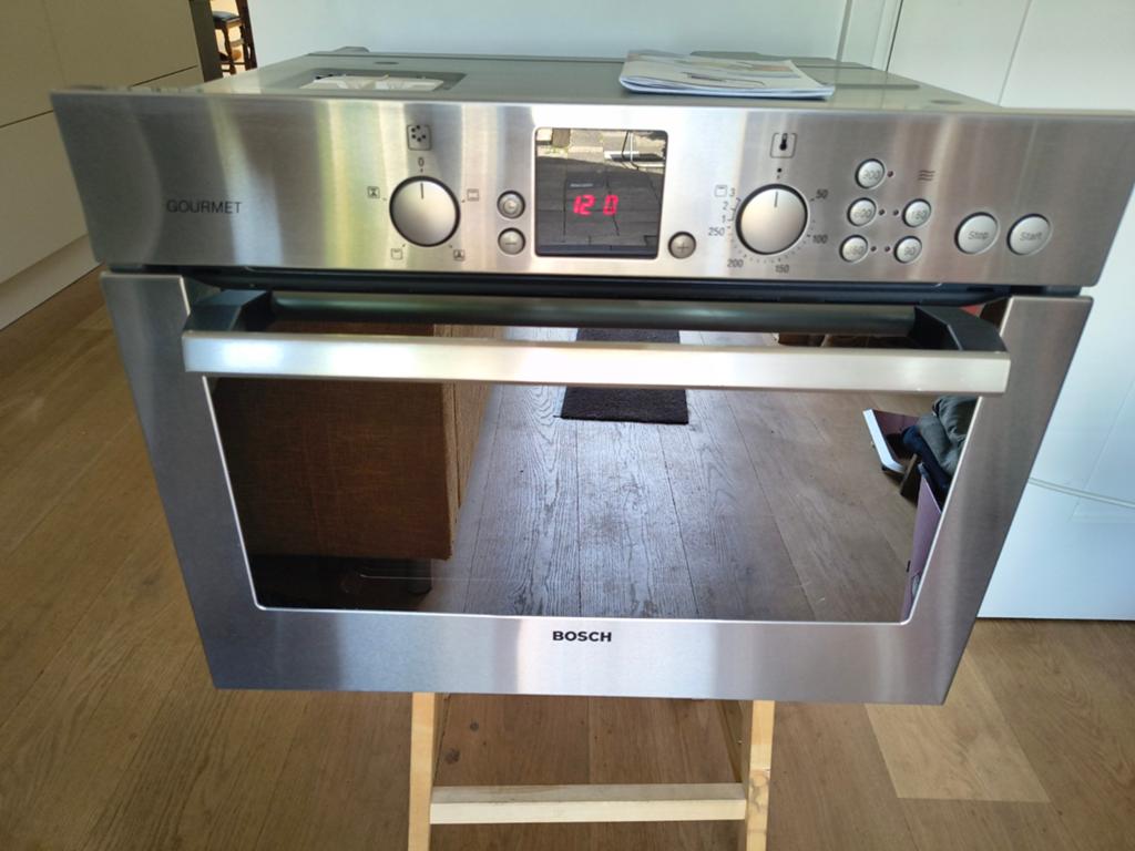 Bosch Gourmet combi magnetron oven HTHB84K, Witgoed en Apparatuur, Magnetrons, Ophalen, Combimagnetron, Grill, Zo goed als nieuw