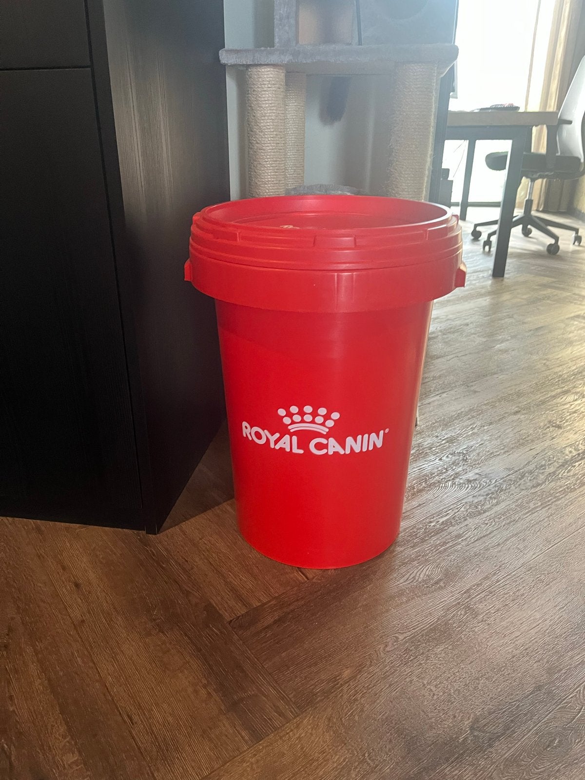 Voedselton met hondenbrokken Royal Canin Labrador, Dieren en Toebehoren, Ophalen, Hond