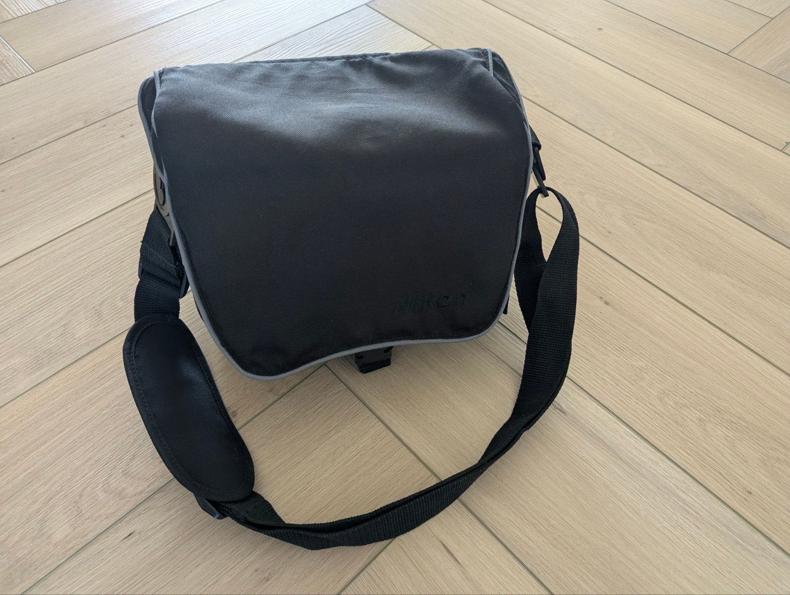 Nikon camera tas opbergtas, Ophalen of Verzenden, Zo goed als nieuw, Schoudertas, Overige merken