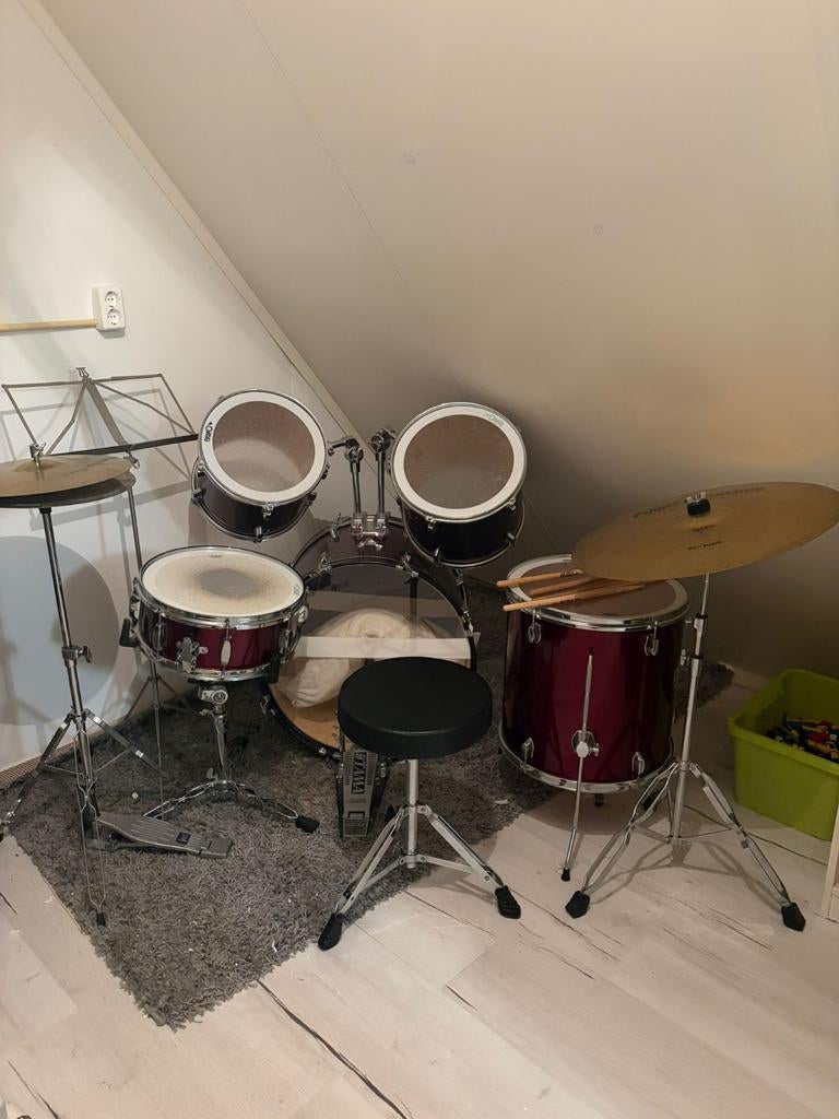 Compleet drumstel met kruk en muziekstandaard, Ophalen, Gebruikt, Overige merken