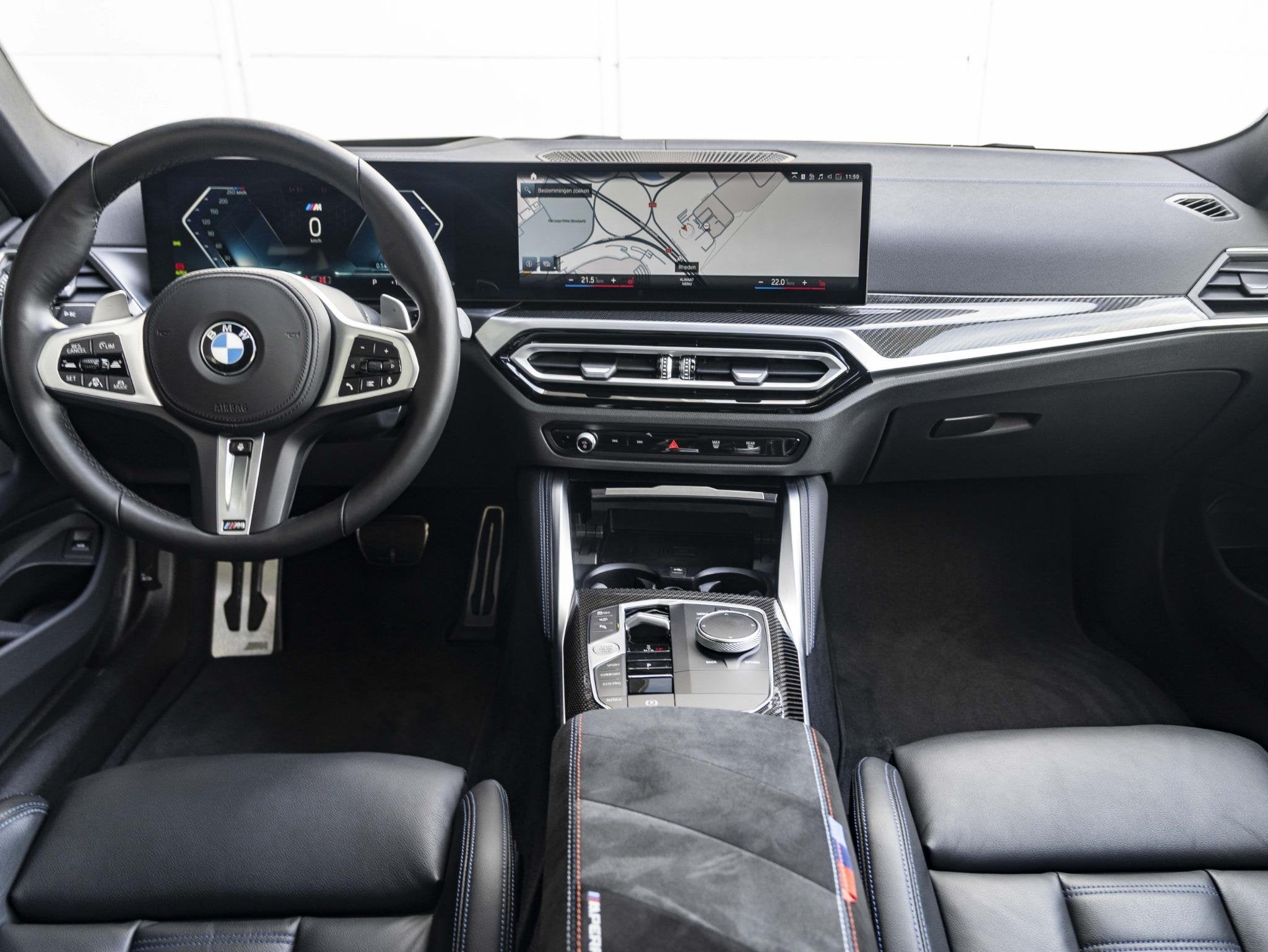 BMW 4 Serie Coupé M440i xDrive | High Executive | M Sportpa, Auto's, Stof, Euro 6, Met garantie (alle), Bedrijf