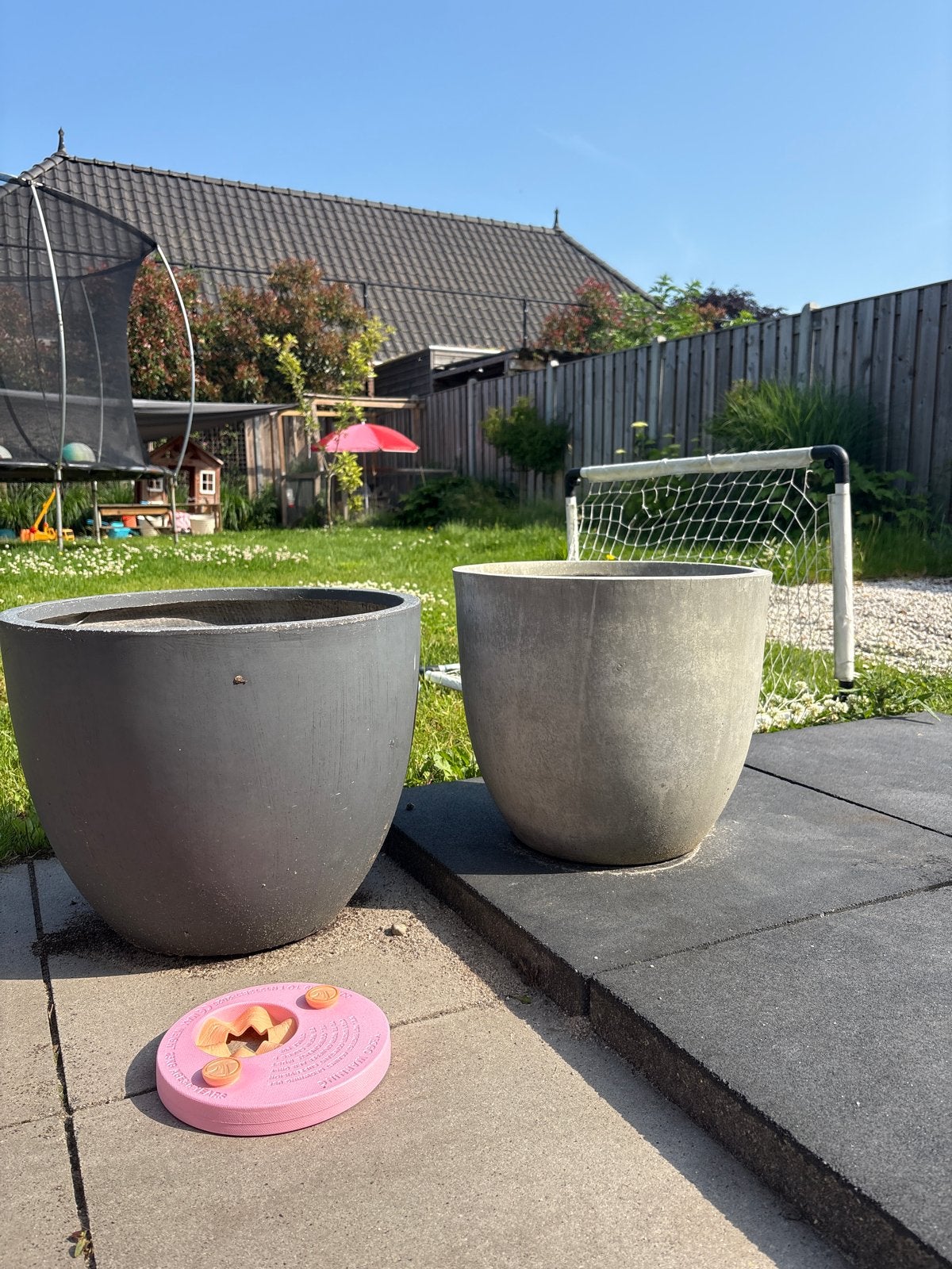 Grote grijze bloempotten, set van 2, Tuin en Terras, Bloempotten, Ophalen, Gebruikt, 40 cm of meer, Rond