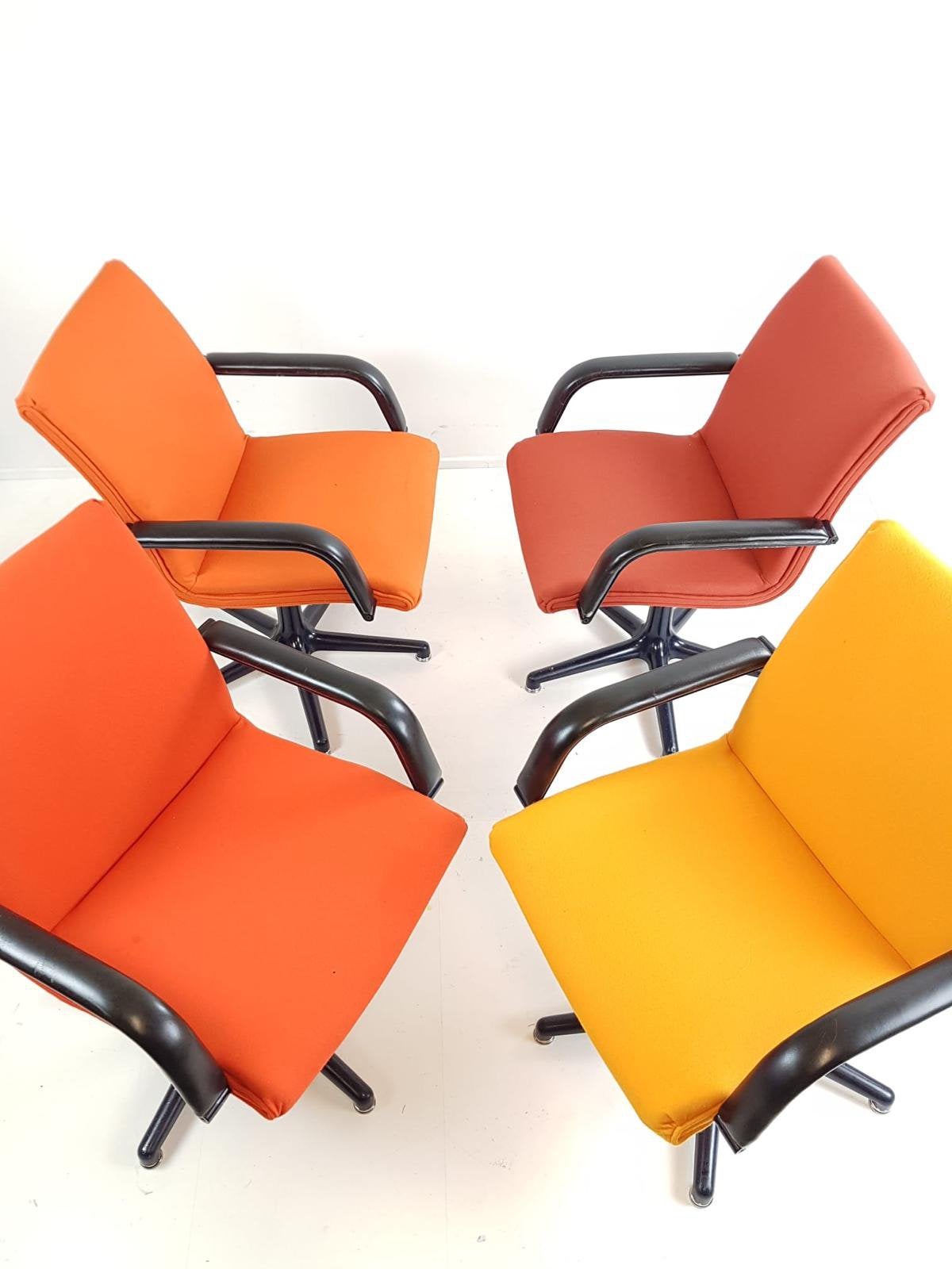 Artifort bureaustoelen oranje ploegstof vilano | SETPRIJS, Huis en Inrichting, Stoelen, Modern vintage, Overige kleuren, ., Ophalen of Verzenden