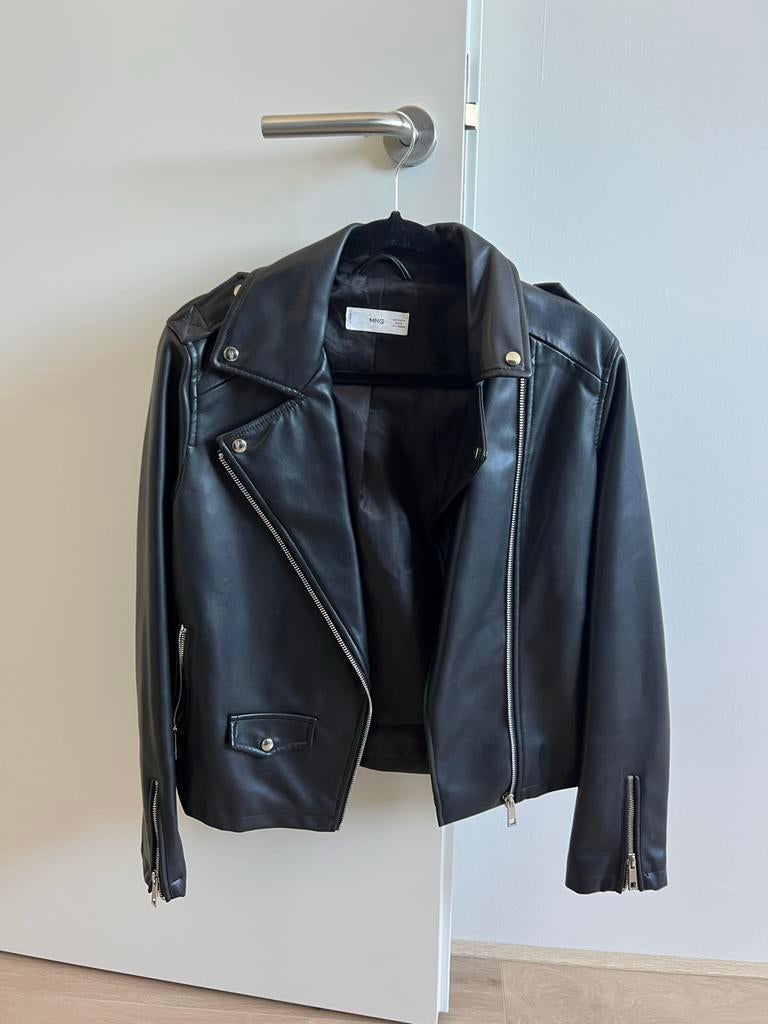 Mango nep leren jas - Zwart bikerjack maat M, Kleding | Dames, Jassen | Zomer, Zo goed als nieuw, Maat 38/40 (M), Zwart, Ophalen of Verzenden