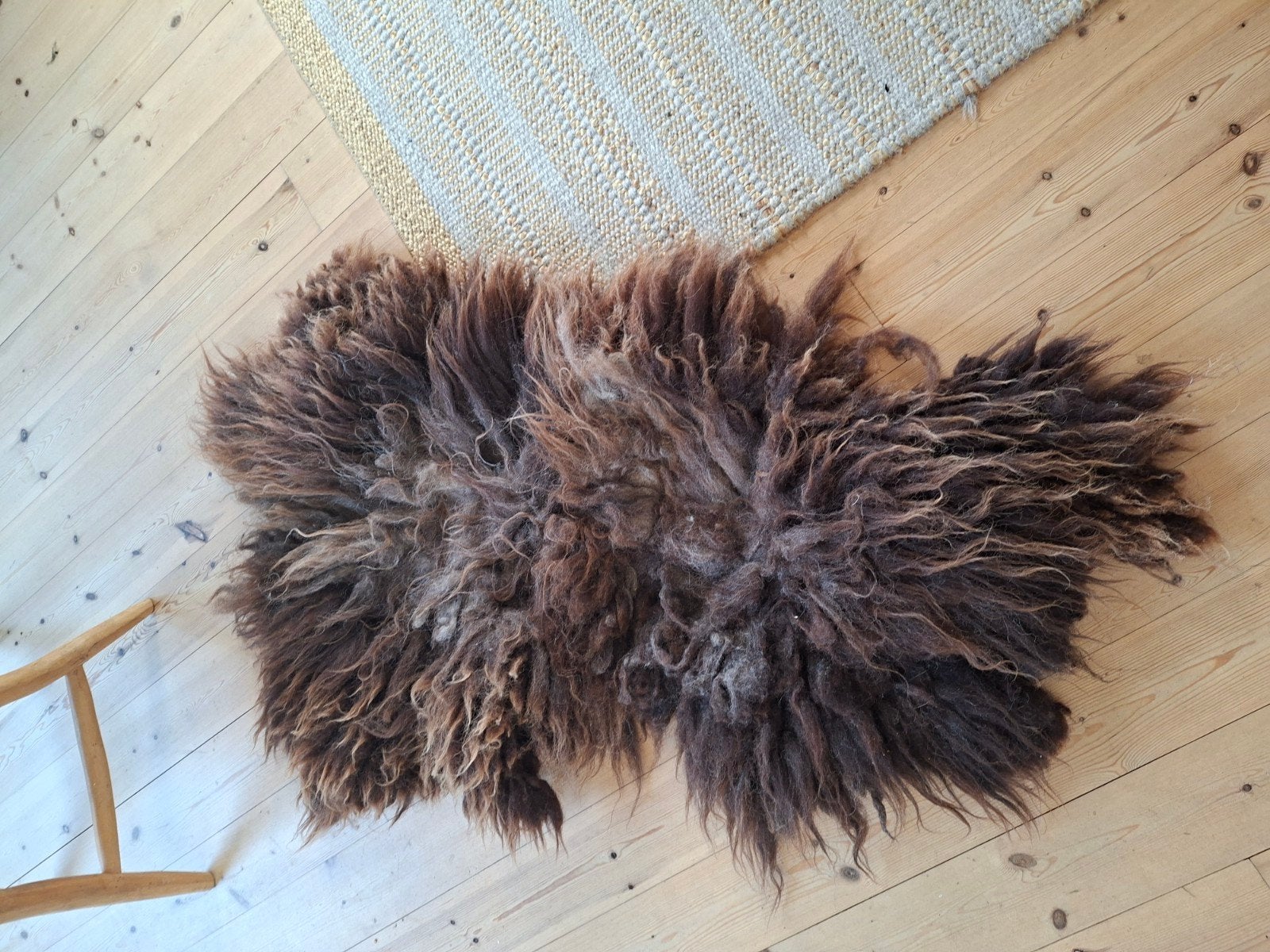 Bruin schapenvacht kleed onderkant gevilt  - Zacht en warm, 100 tot 150 cm, Bruin, Zo goed als nieuw, Overige vormen