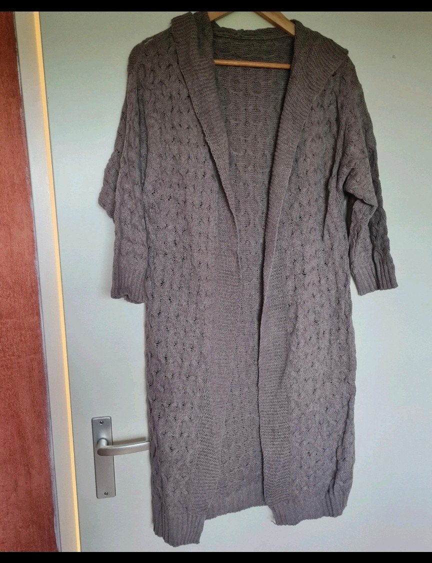 Nieuw Grijs Kabel Vest met Capuchon - Maat L, Ophalen of Verzenden, Nieuw, Maat 42/44 (L), Grijs