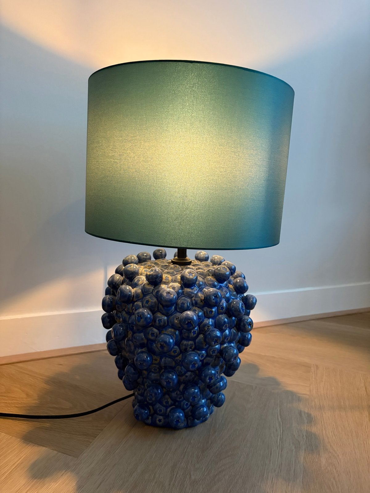 Light & Living Tafellamp: Blauwe Bessen Voet met Groene Kap, Ophalen, Meerkleurig, Keramiek, Nieuw