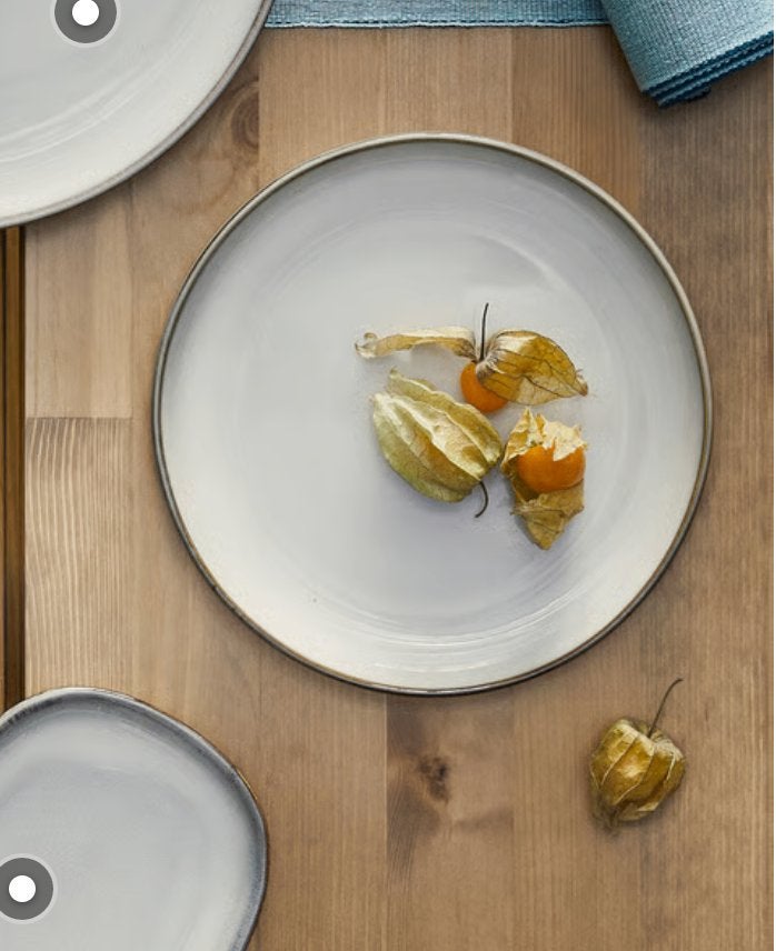 IKEA Gladelig set van vier ontbijtbordjes bordjes grijs 20cm, Keramiek, IKEA, Ophalen of Verzenden, Zo goed als nieuw