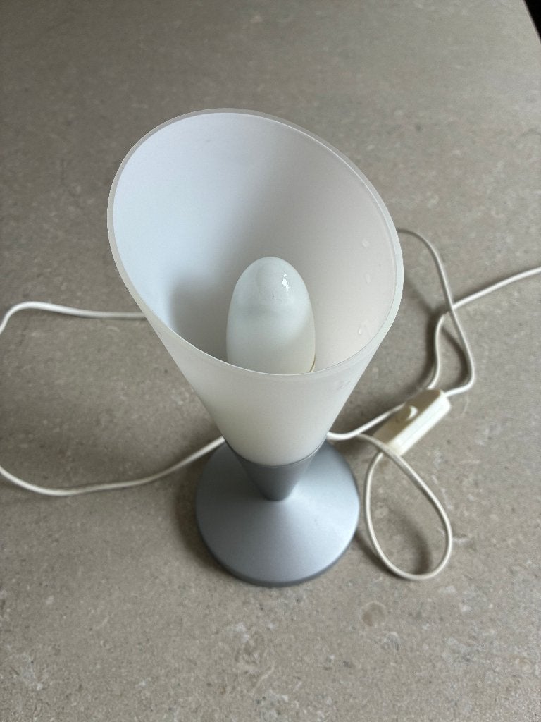 IKEA Tafellamp - Modern en Compact, Ophalen, 25 cm, Met schakelaar, E14 (klein)