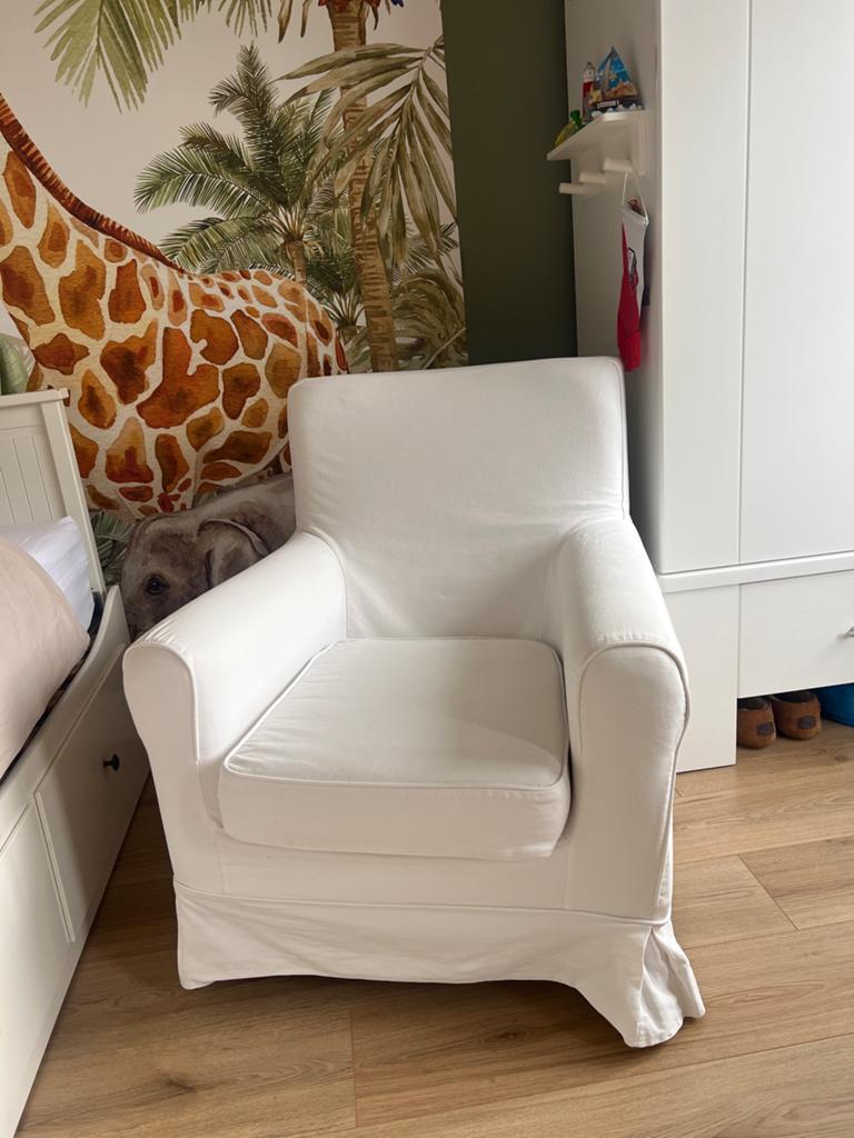 IKEA Fauteuil Wit Ektorp- Comfortabele Stoffen Stoel, Huis en Inrichting, Ophalen, Gebruikt, Stof, 75 tot 100 cm