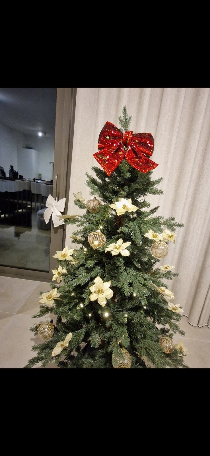 Kerstboom met of zonder decoratie, Ophalen