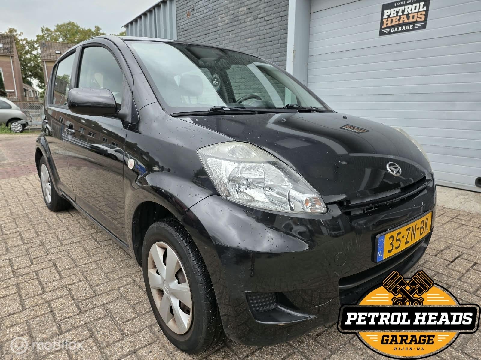 Daihatsu Sirion 2 1.0-12V Premium | APK 4-2027 | Elektr. Rmn, Auto's, Voorwielaandrijving, Metallic lak, Stof, Gebruikt