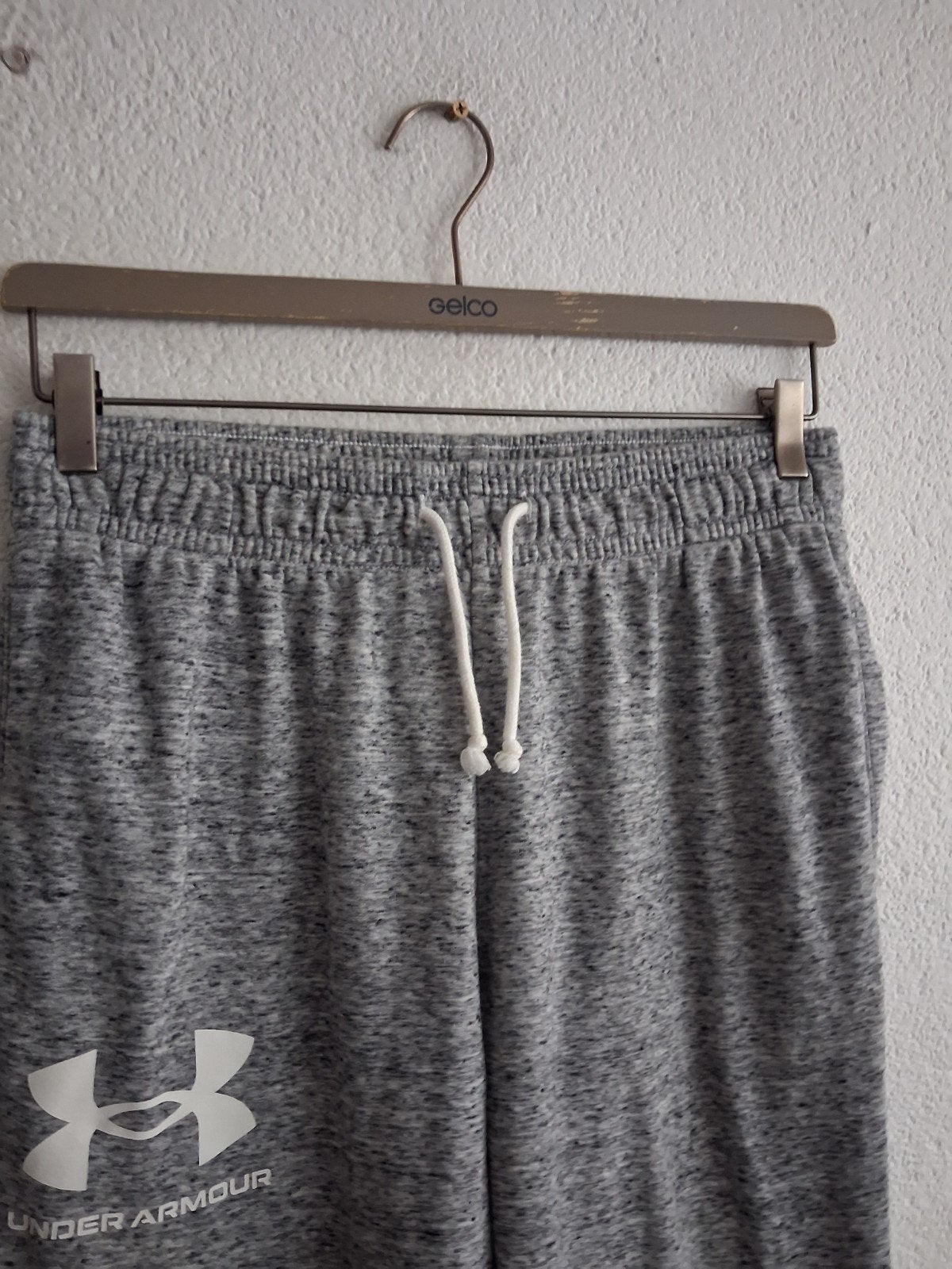 Under Armour joggingbroek grijs maat L, Kleding | Dames, Ophalen of Verzenden, Gedragen, Grijs