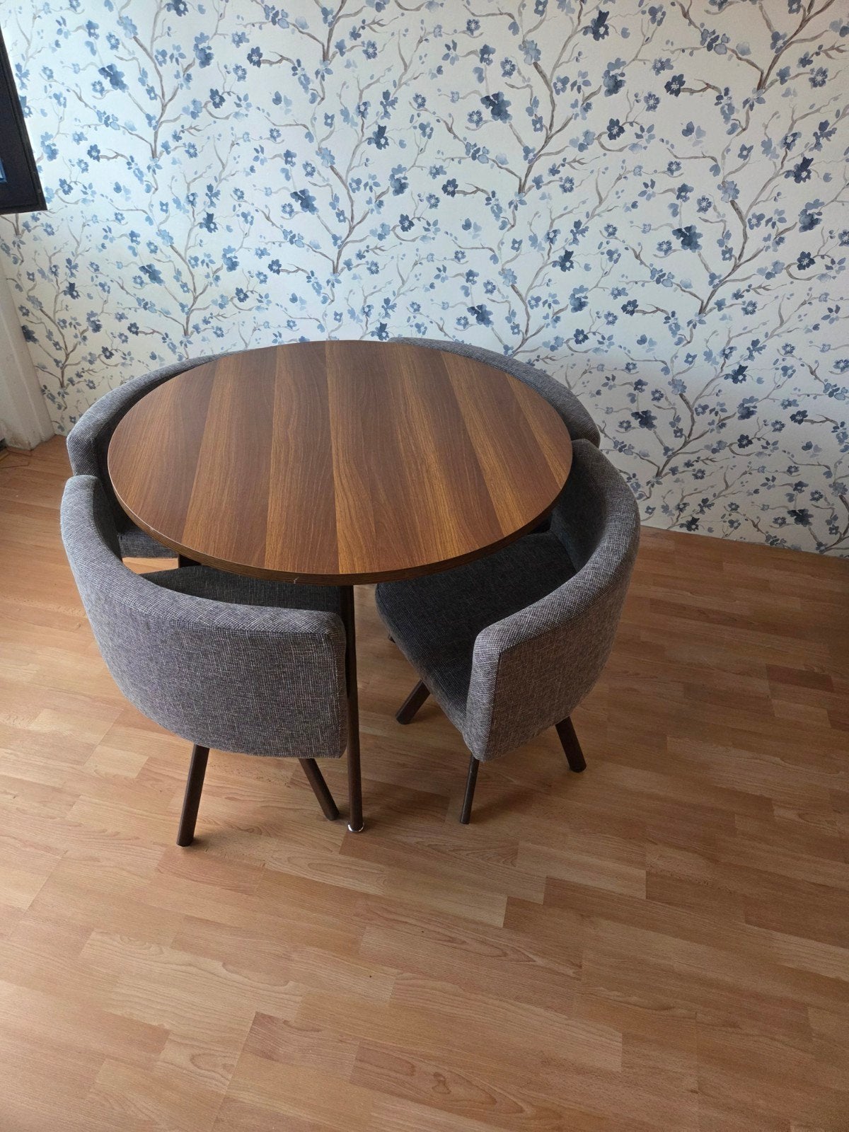 Compacte ronde eettafel met 4 stoelen, Huis en Inrichting, Ophalen, Gebruikt, Rond, 50 tot 100 cm