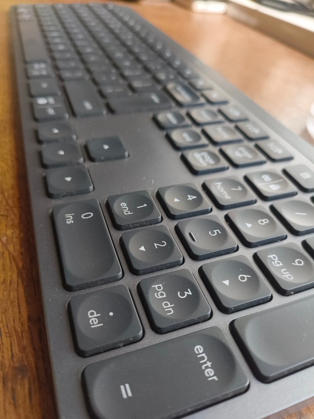 Logitech MX Keys toetsenbord met numeriek deel, Computers en Software, Ophalen, Zo goed als nieuw, Draadloos, Qwerty