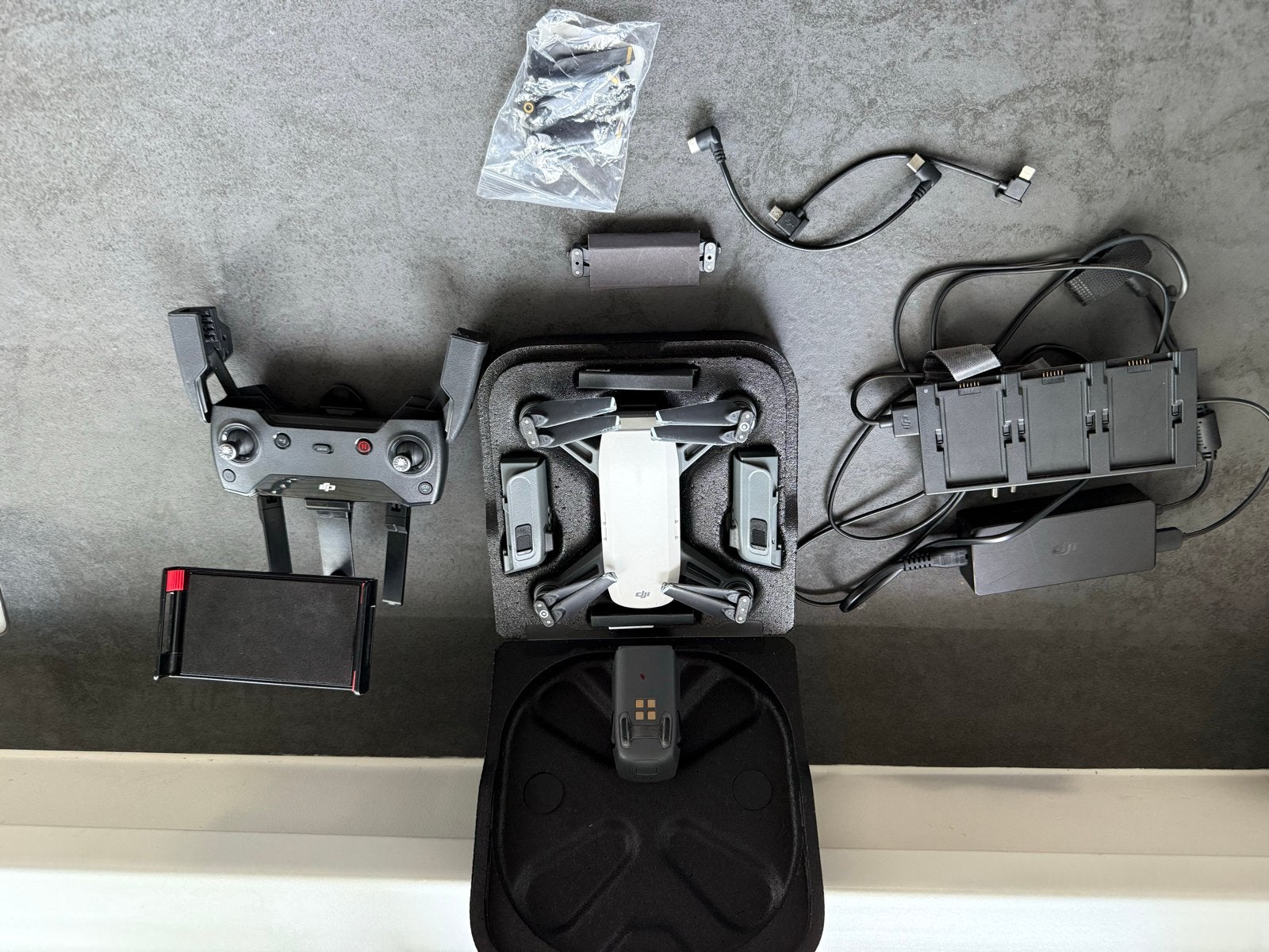 DJI Spark Fly More Combo - Complete set met accessoires, Cameradrone, Zo goed als nieuw, 1 tot 5 kilometer, Minder dan 250 gram