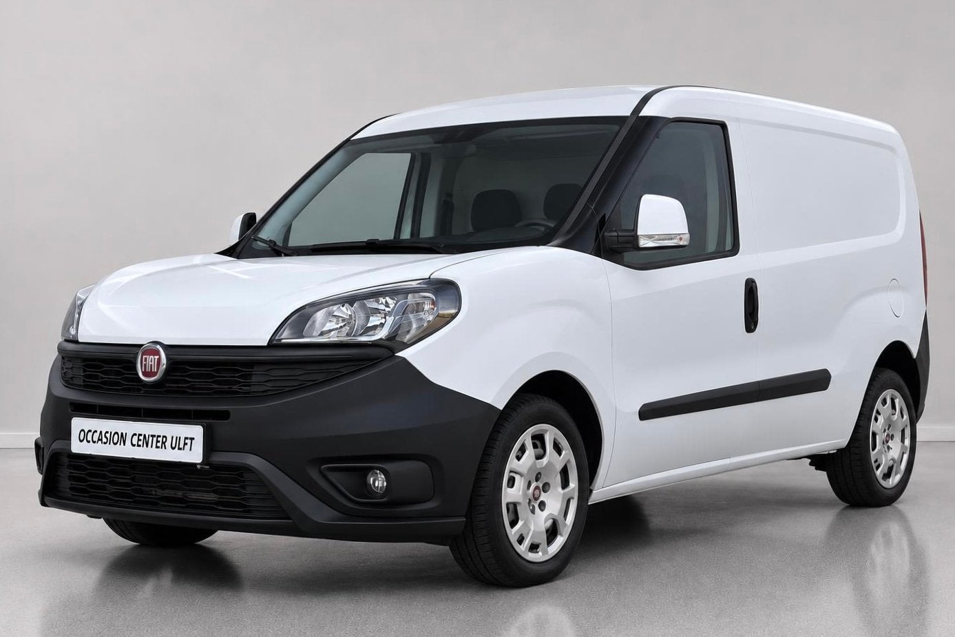 Fiat Doblò Cargo 1.4 CARGO L2H1 / AIRCO / MARGE / 3 PERS, Stof, Gebruikt, 4 cilinders, Met garantie (alle)