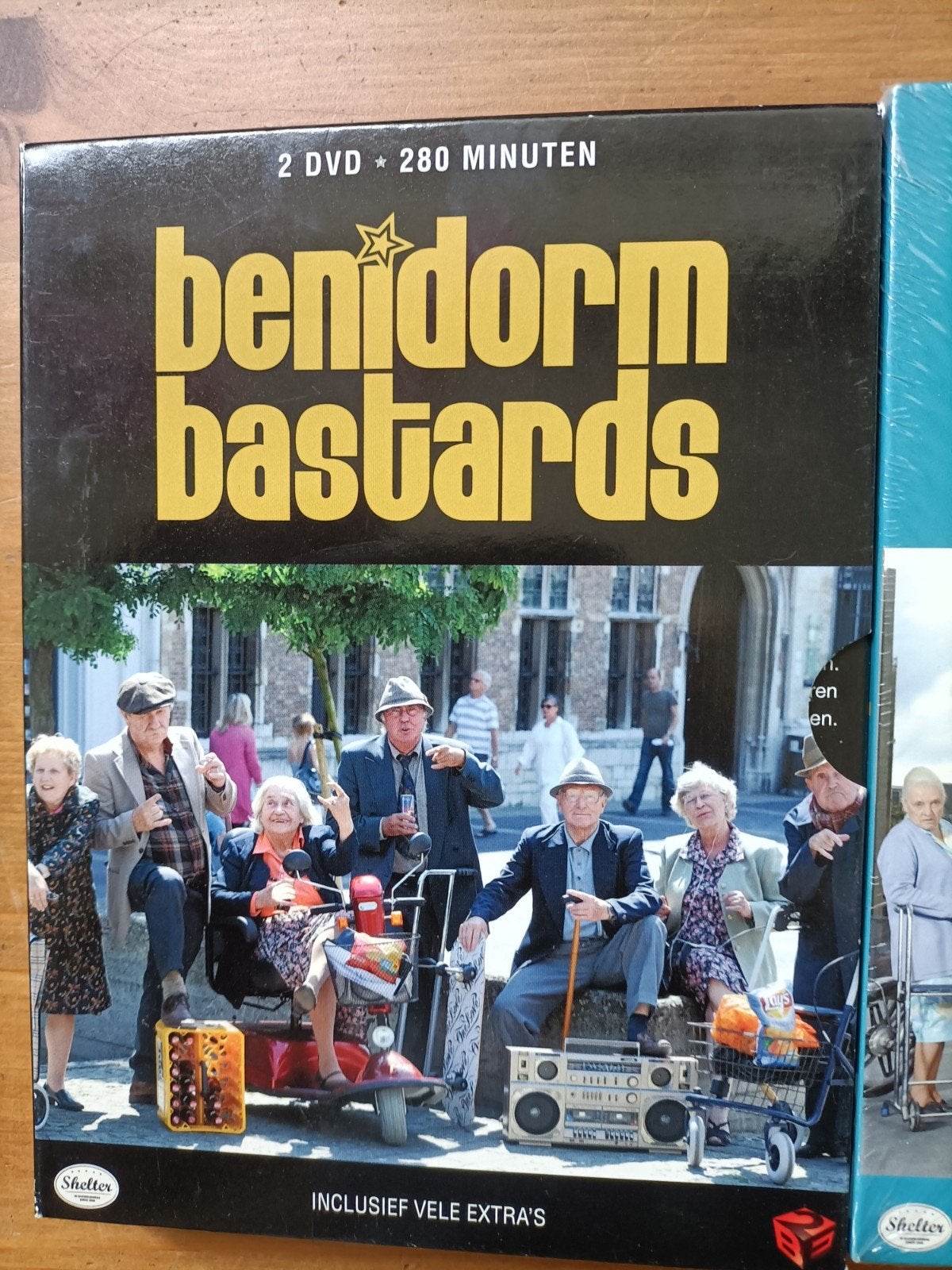 Benidorm Bastards België DVD - Volume 1 & 2, Inclusief doosje, Nederlands, Seizoen 1, Komedie