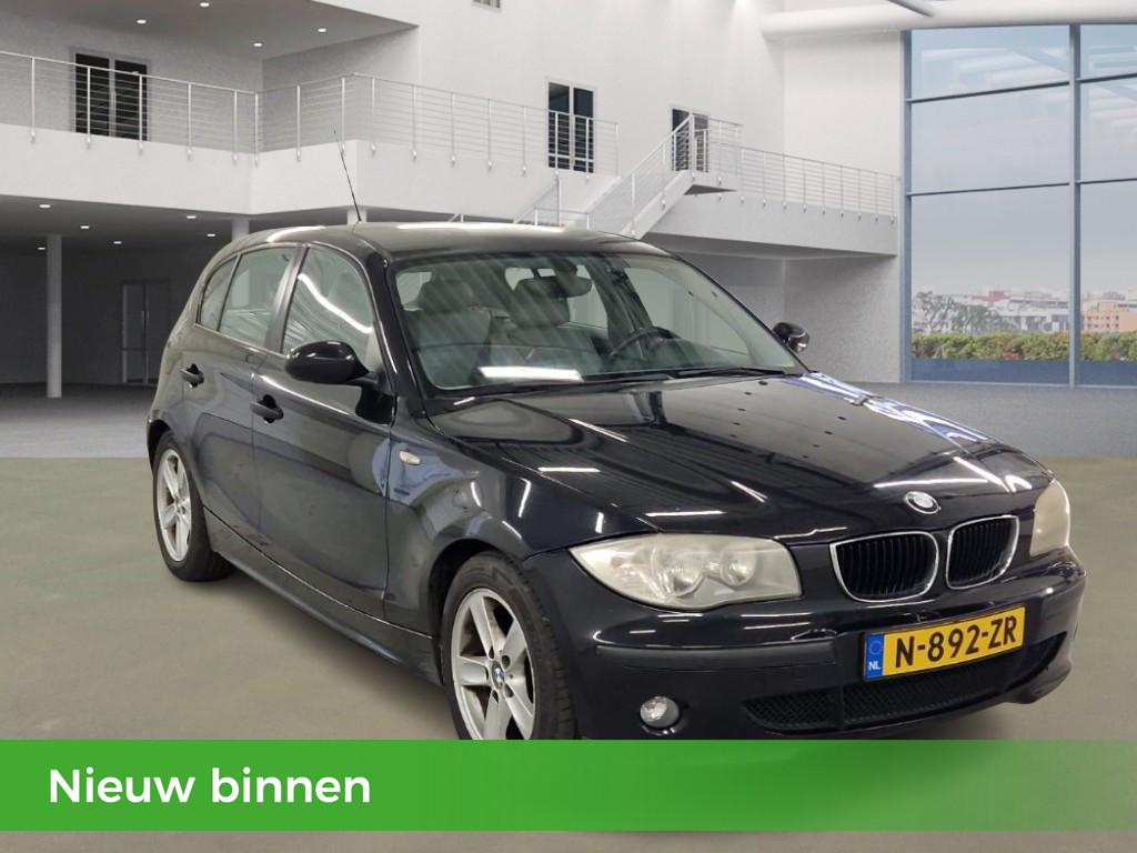 BMW 1-serie 118i 5DRS| AUTOMAAT| LEDER| AIRCO| 2E EIGENAAR|, Achterwielaandrijving, 4 cilinders, 129 pk, Start-stop-systeem