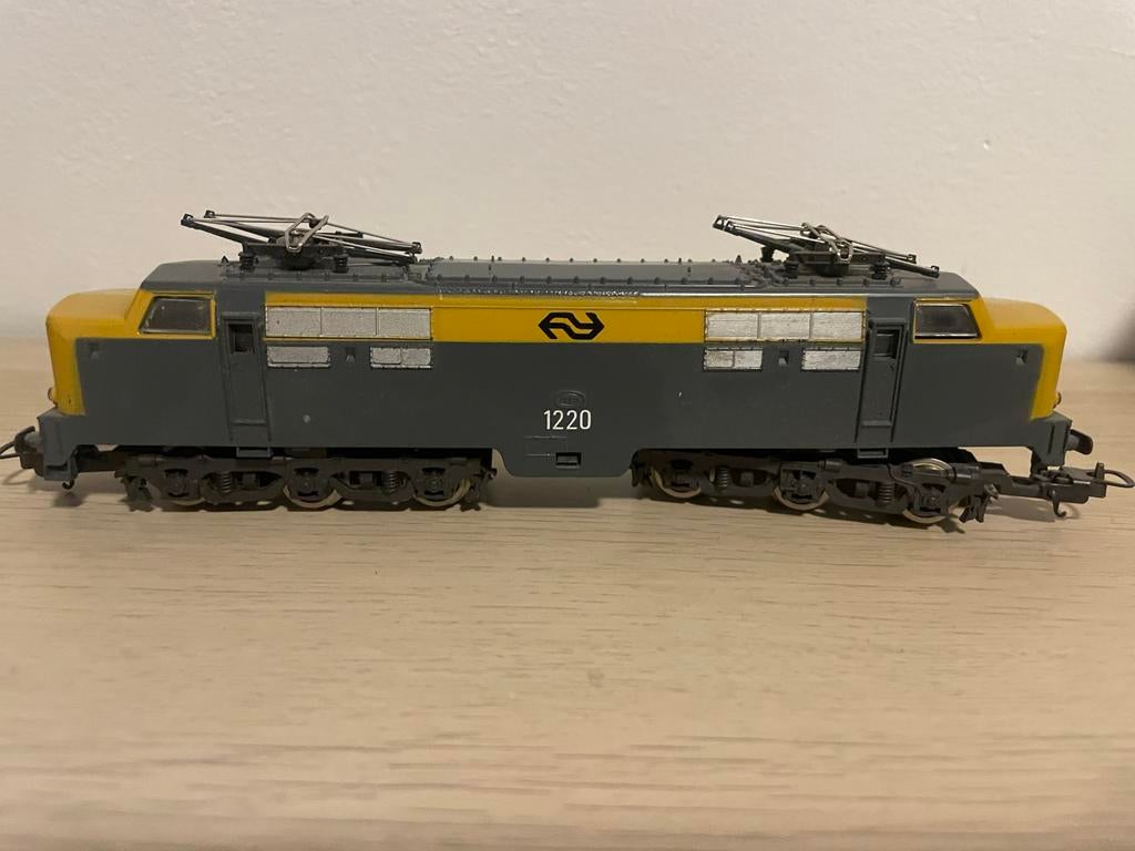 Diverse modeltreinen: Lima, Jouef, Fleischmann met wagons, Overige merken, Gelijkstroom, Ophalen of Verzenden, Analoog