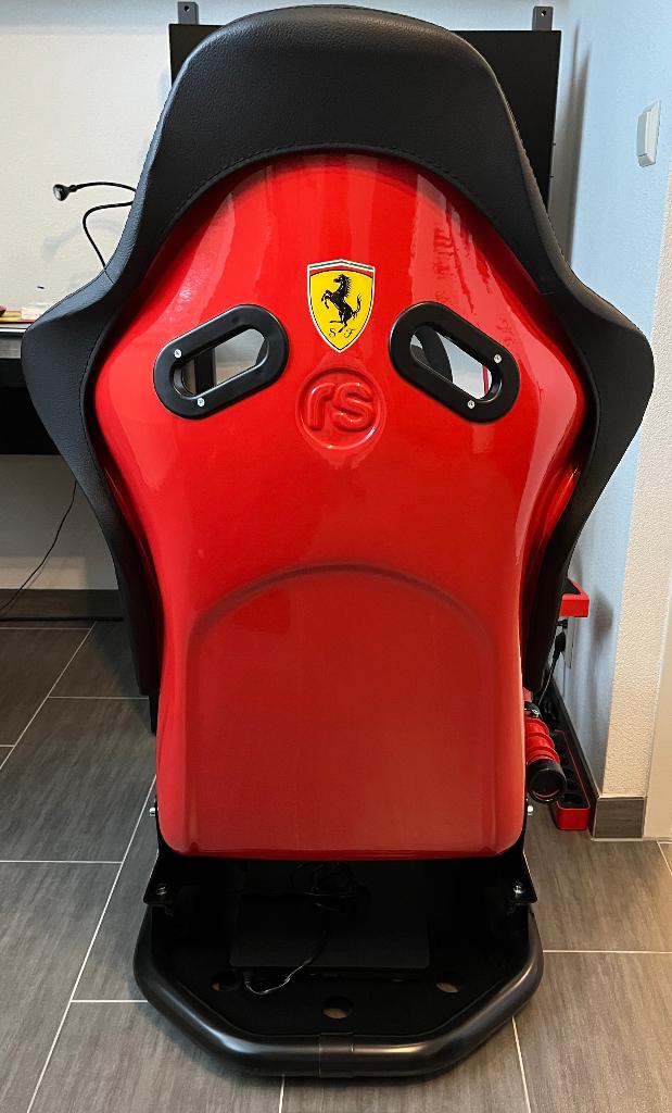Race Simulator: RSeat RS1 – Assetto Corsa Edition Zwart/Rood, Ophalen, 1 speler, Racen en Vliegen, Zo goed als nieuw