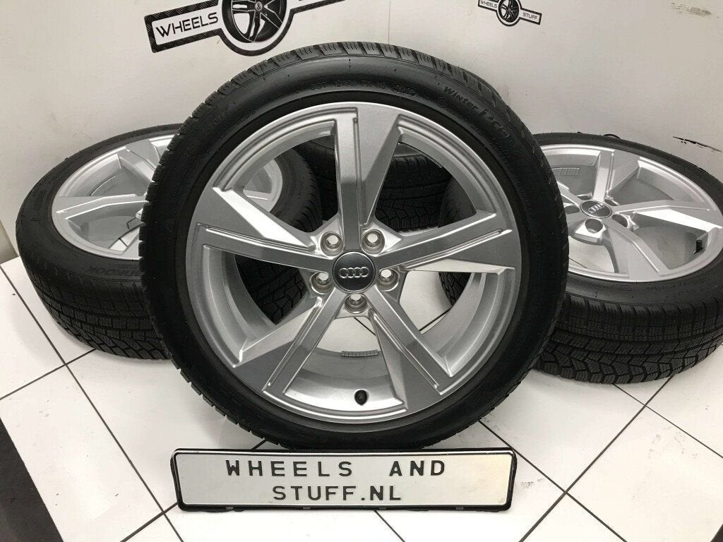 Audi  A1 lichtmetaal velgen 17"inch winterbanden 5x100, Ophalen, Nieuw, 17 inch, Banden en Velgen