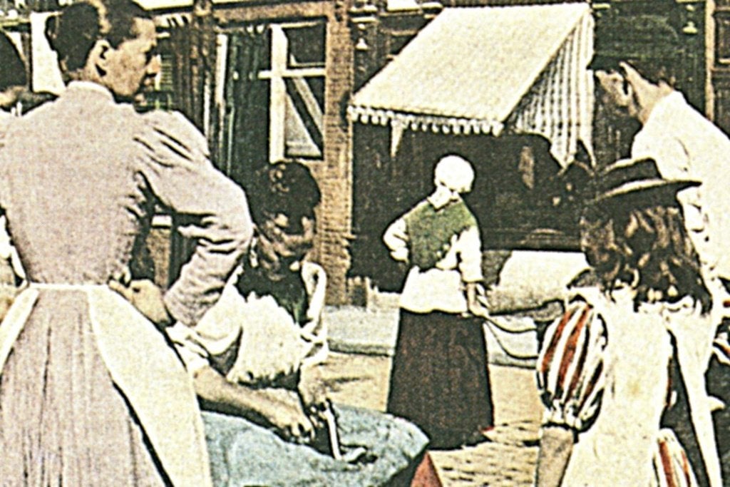 805495	Amsterdam	Vischvrouw	Onbeschreven, Ophalen of Verzenden, 1960 tot 1980, Ongelopen, Noord-Holland