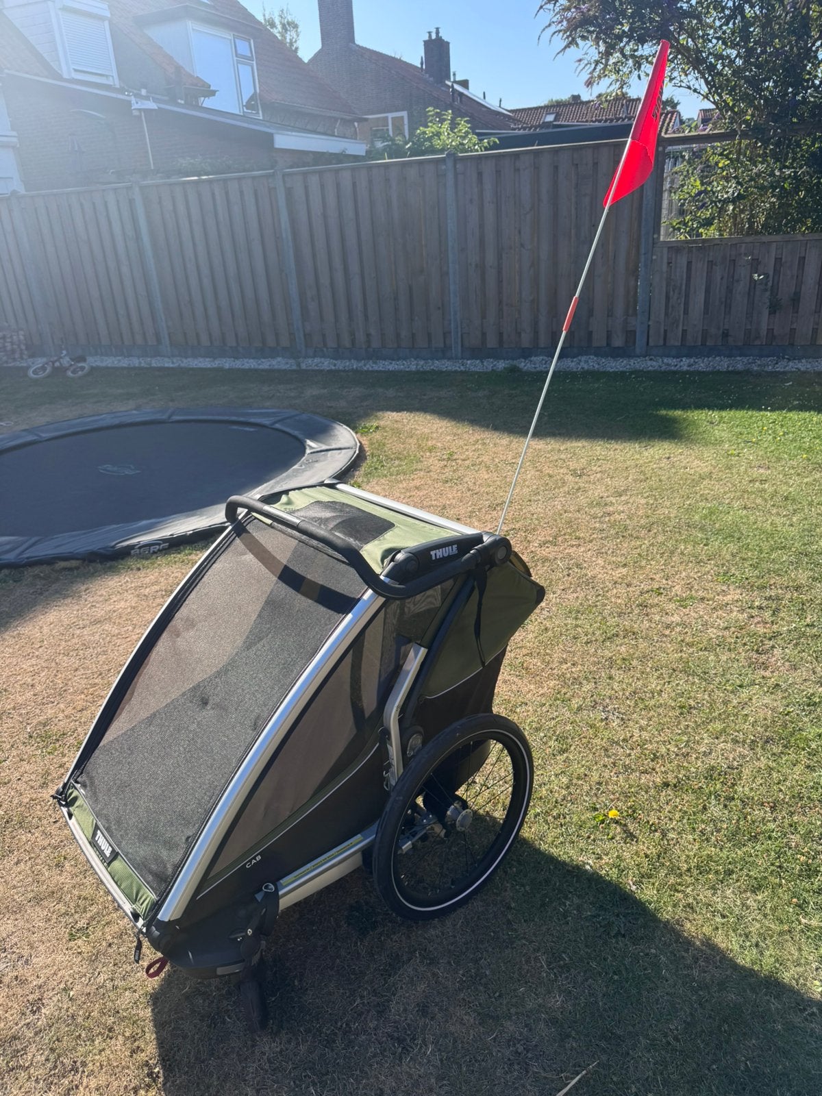 Thule chariot cab fietskar met infant sling, Fietsen en Brommers, Ophalen, Opvouwbaar, Zo goed als nieuw, Kinderkar