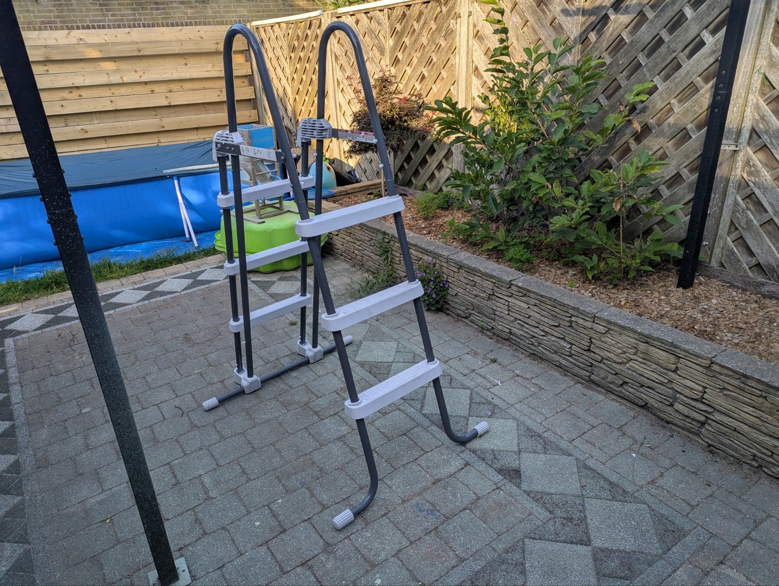 Zwembadtrap voor buitenbad - 100cm hoogte, Tuin en Terras, Ophalen of Verzenden, Nieuw, Ladder