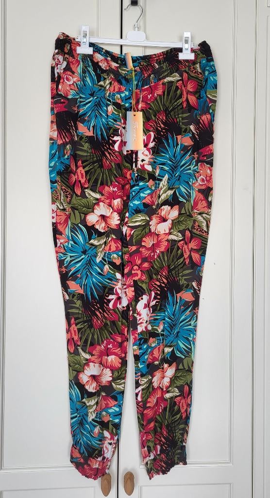 Nieuw! Beachwave broek, strand, kleurrijk, bloemen, maat 42, Beachwave, Overige typen, Overige kleuren, Nieuw
