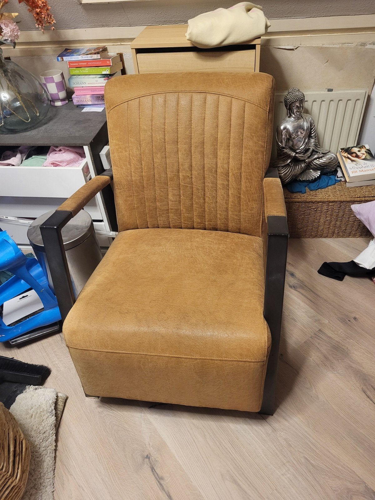 mooie industriele fauteuil, Ophalen, Minder dan 75 cm, Leer, Zo goed als nieuw