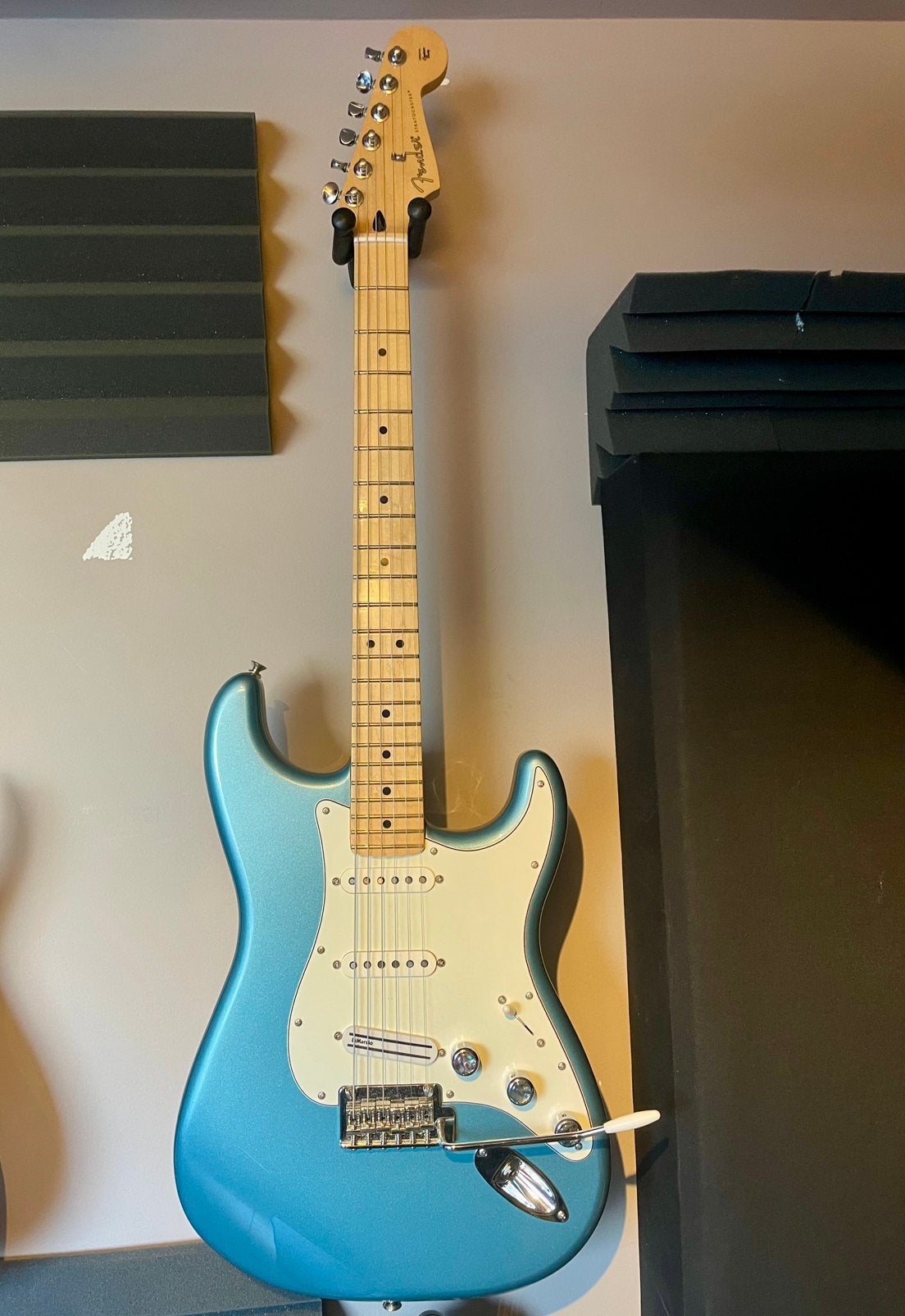 Upgraded Fender Stratocaster met humbucker + koffer, Ophalen, Zo goed als nieuw, Solid body, Fender