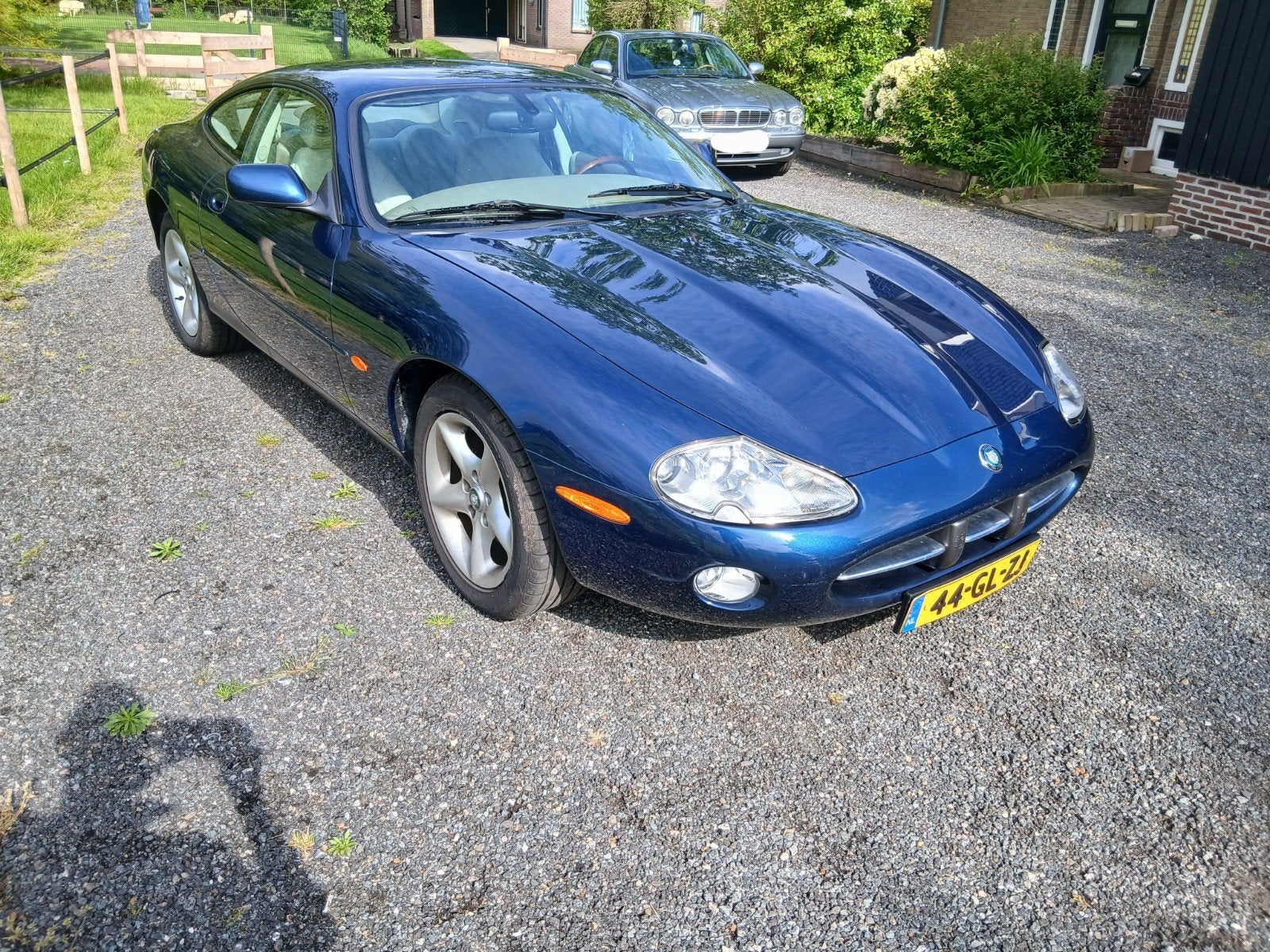 Jaguar XK 4.0 Coupe 2001 Blauw, Auto's, Jaguar, Achterwielaandrijving, 8 cilinders, Origineel Nederlands, Particulier