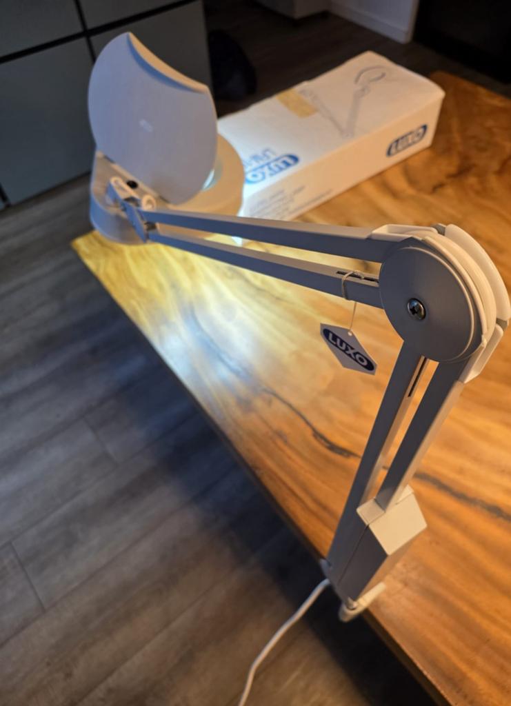 Luxo loeplamp LFM-101 zo goed als nieuw in doos, Ophalen of Verzenden, Zo goed als nieuw, Loeplamp