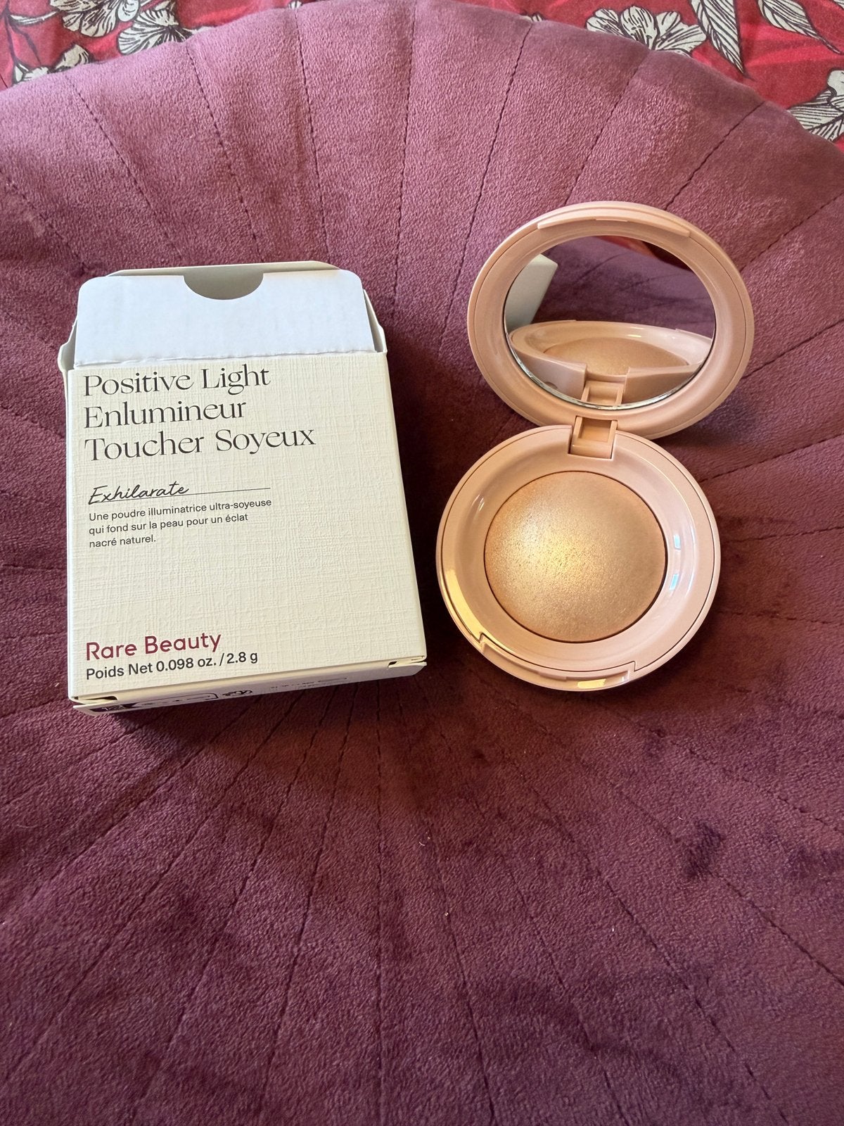 Rare Beauty Silky Touch Highlighter-Exhilarate-Brand New, Sieraden, Tassen en Uiterlijk, Gehele gezicht, Nieuw, Ophalen of Verzenden