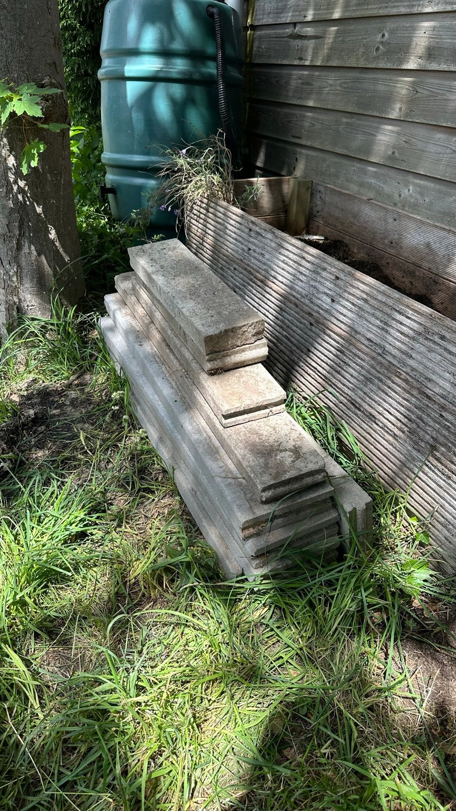 Gebruikte betonbanden 4x1m en nog wat kleinere stukken, Gebruikt, Ophalen of Verzenden, Minder dan 5 m², Beton